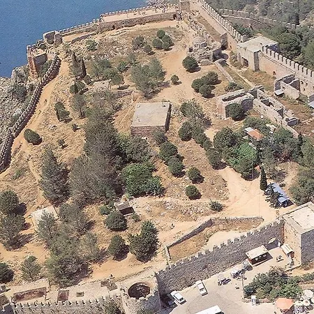 Villa Alona *