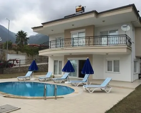 Villa Alona *